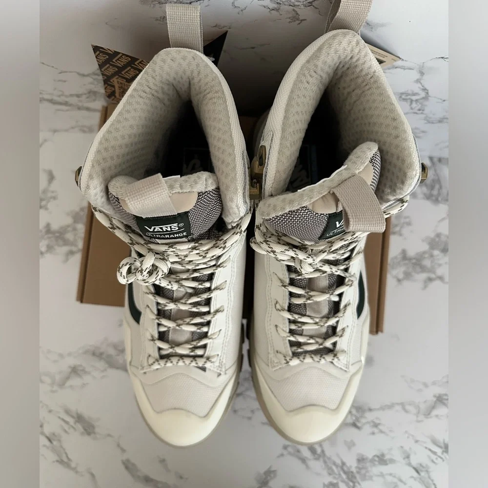 Vans UltraRange EXO Hi Gore-Tex MTE-3 Hiking Trek Snow Boots Women’s Size 10